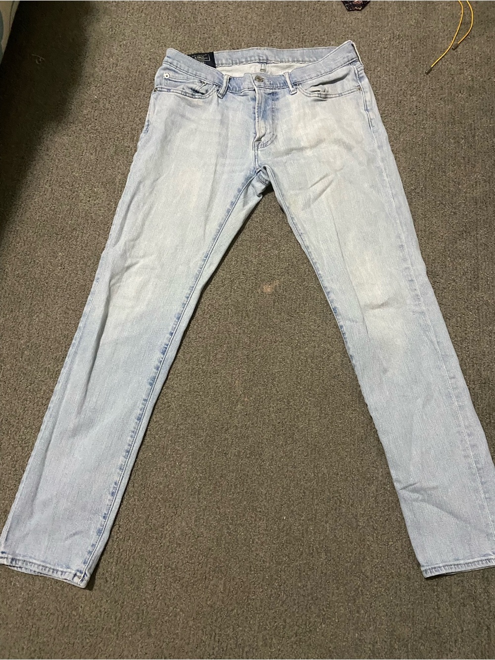 31x32 Abercrombie & Fitch Men’s Light Wash Langdon Stretch Slim Jeans